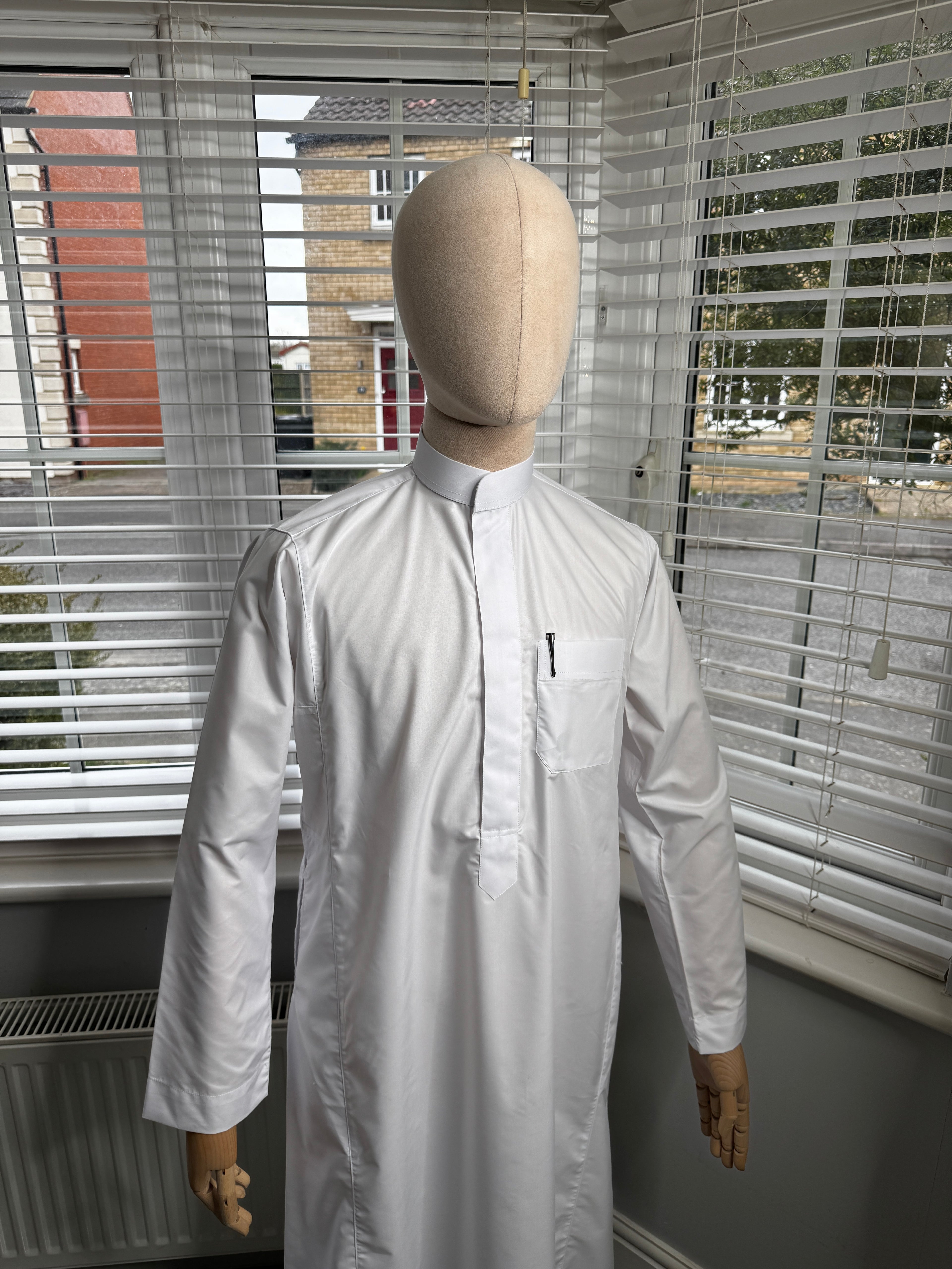 Premium White Saudi Collared Thobe