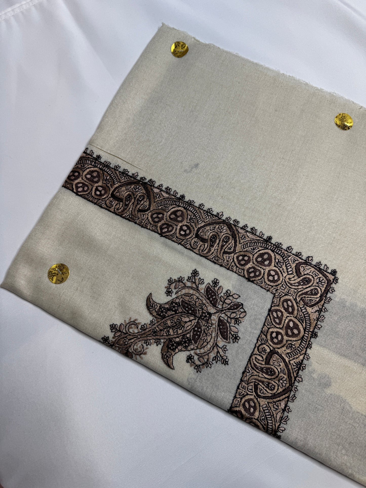 Luxury Off White Yemeni Shemagh