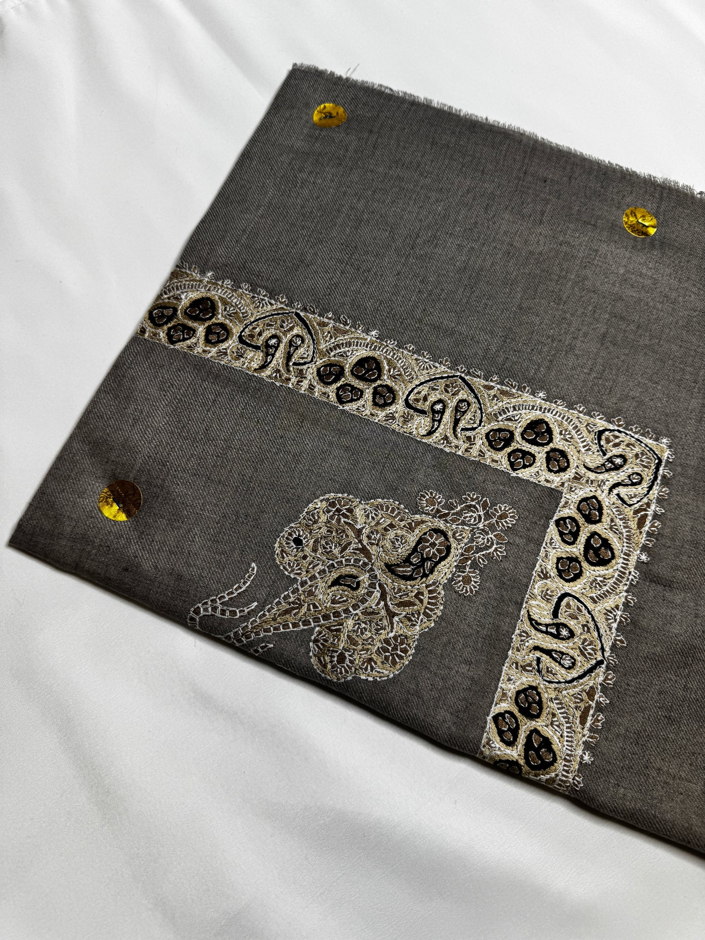 Luxury Grey Yemeni Shemagh