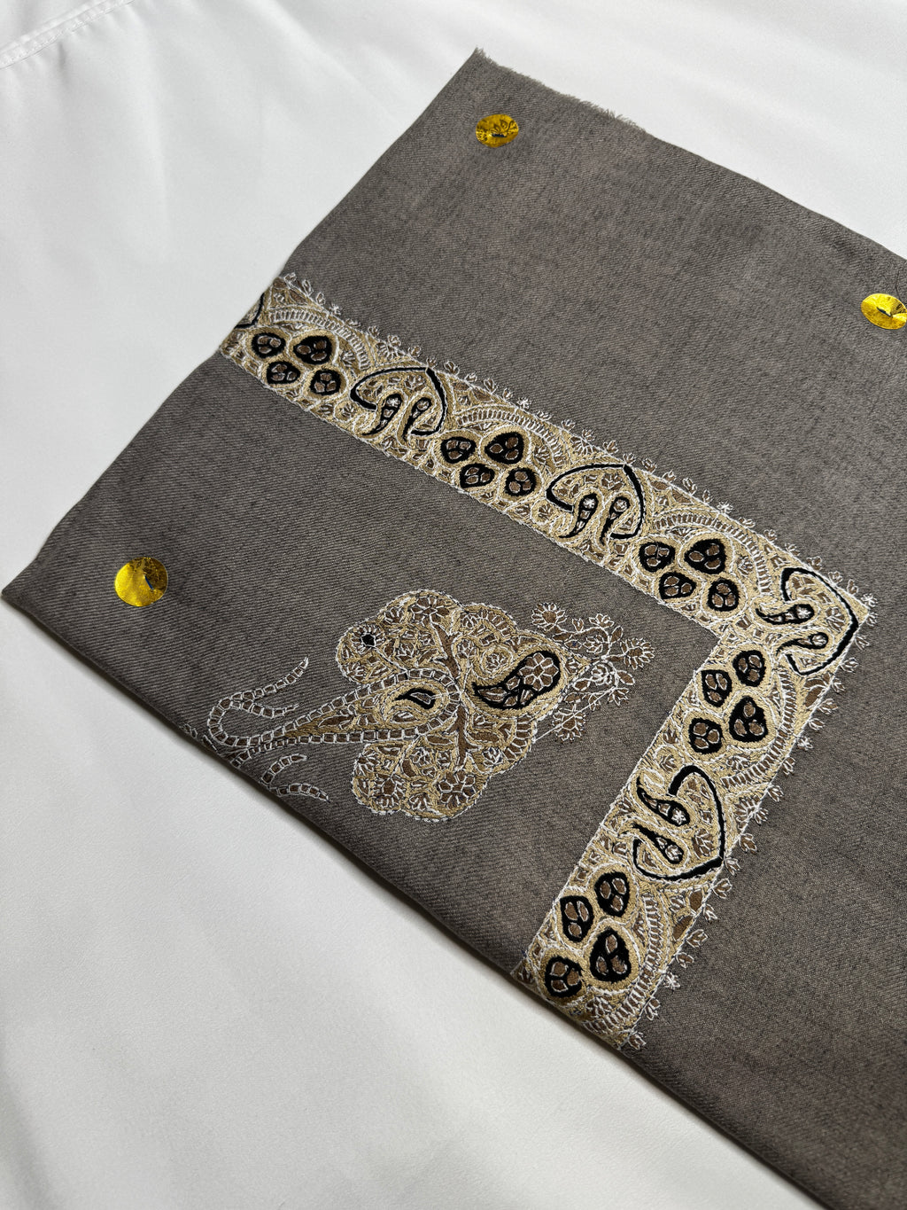 Luxury Grey Yemeni Shemagh