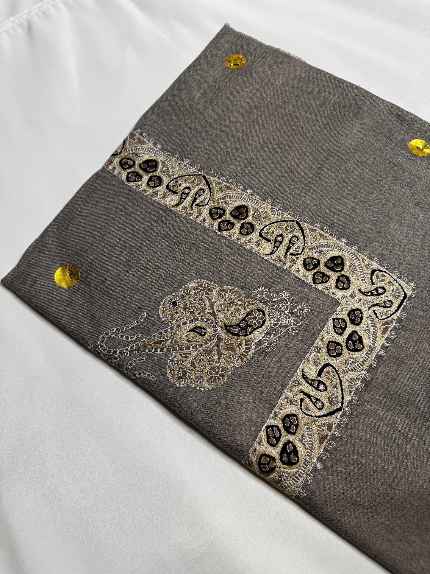 Luxury Grey Yemeni Shemagh
