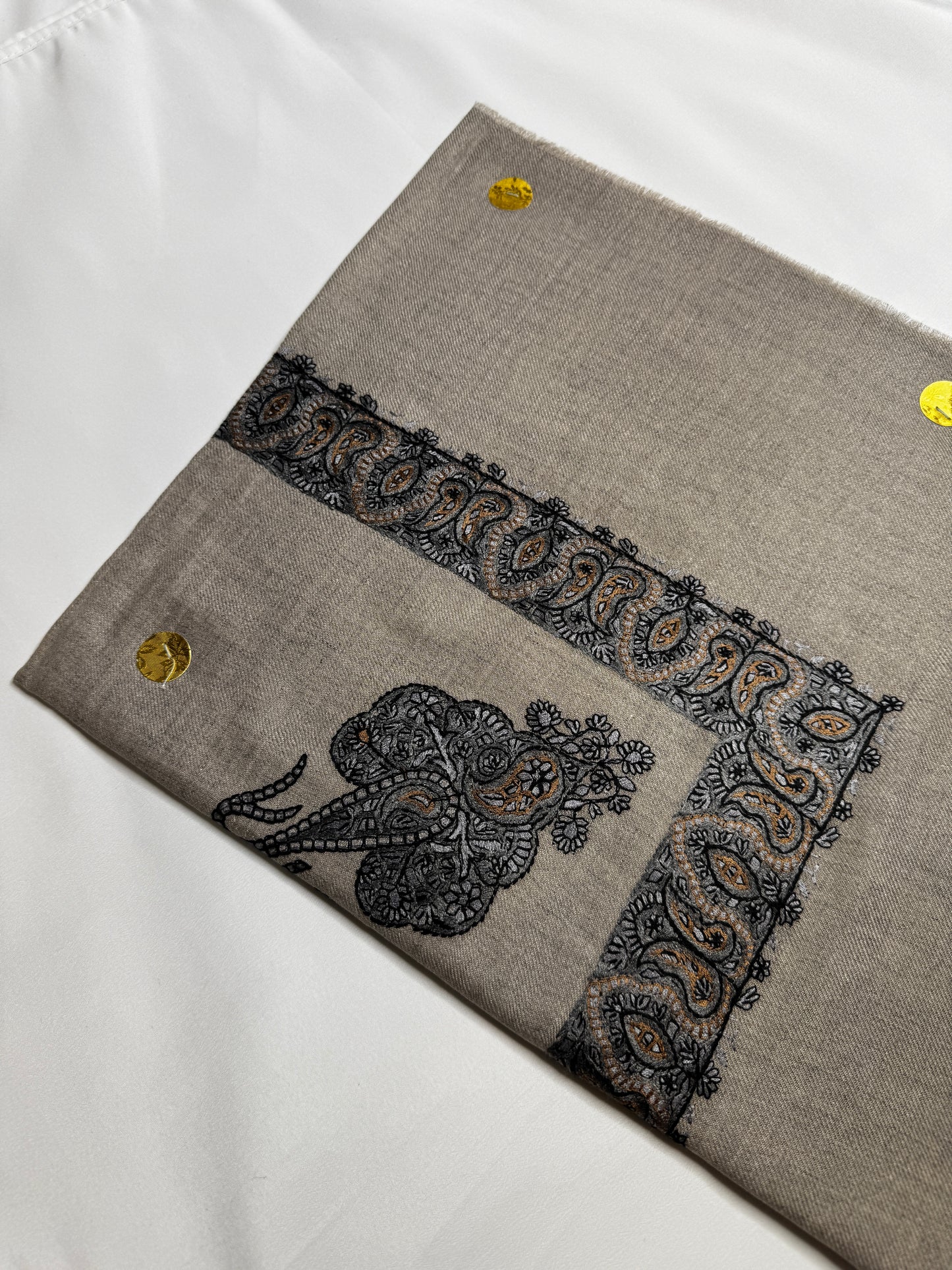 Luxury Grey Yemeni Shemagh