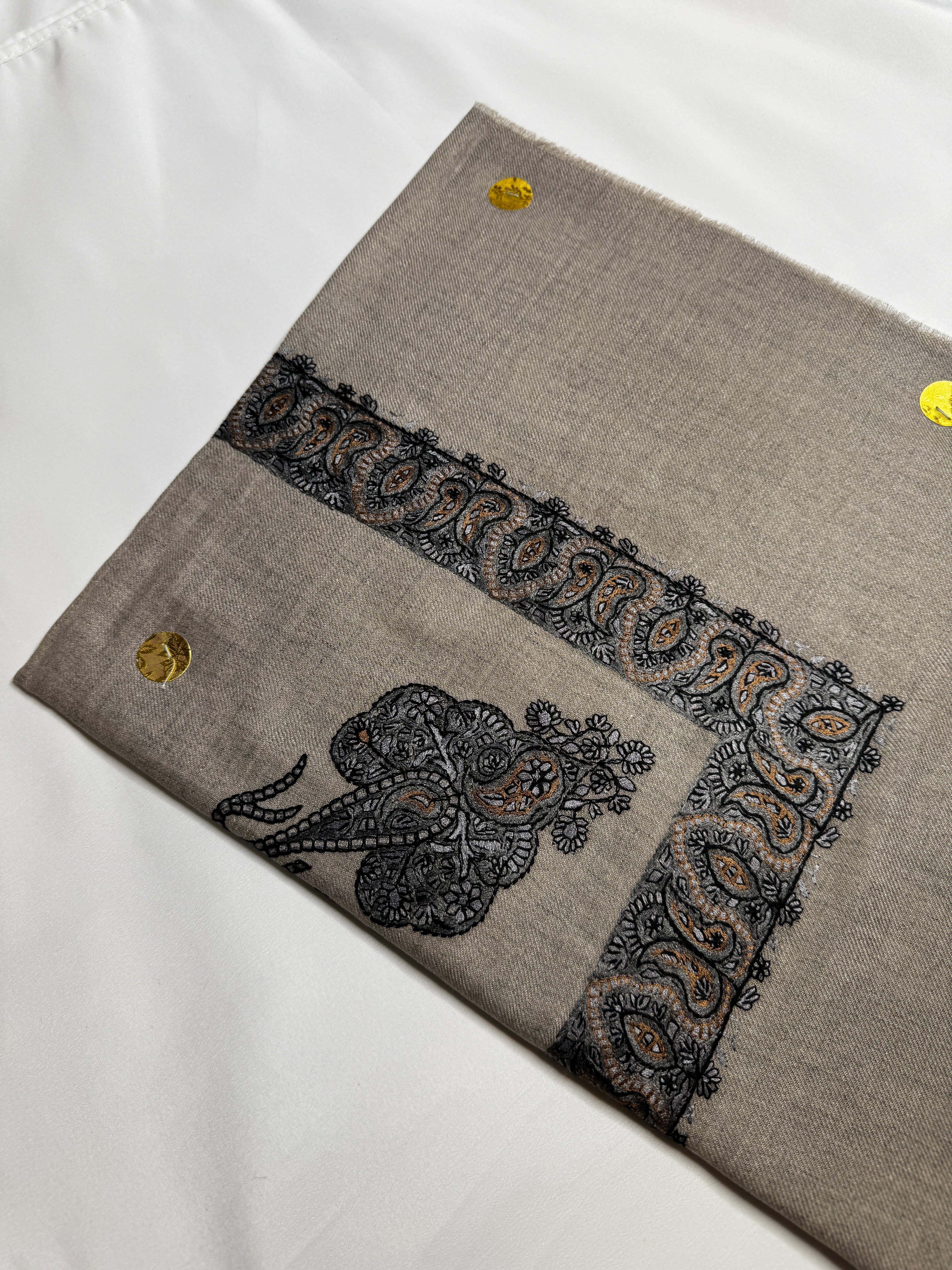 Luxury Grey Yemeni Shemagh