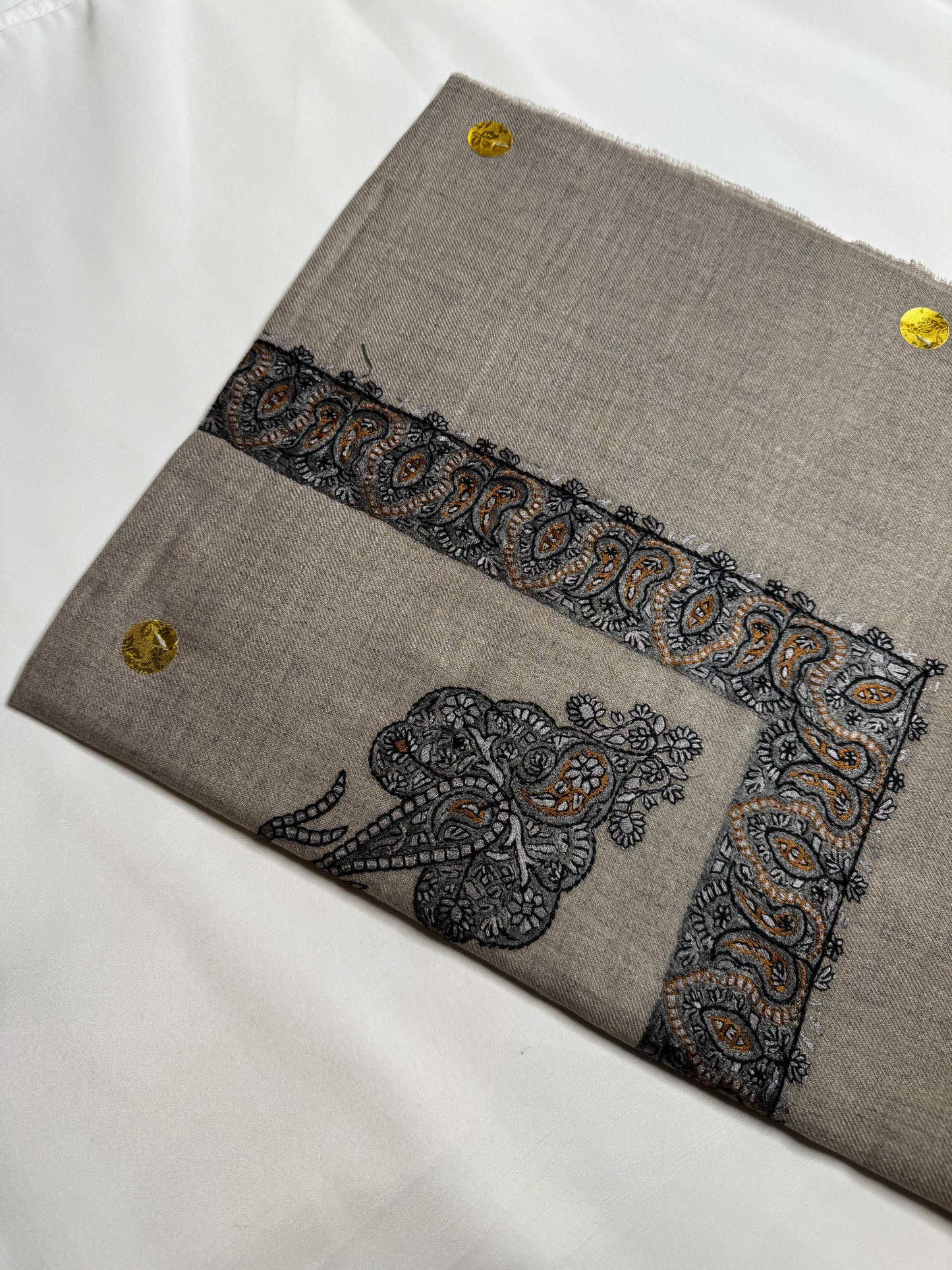 Luxury Grey Yemeni Shemagh