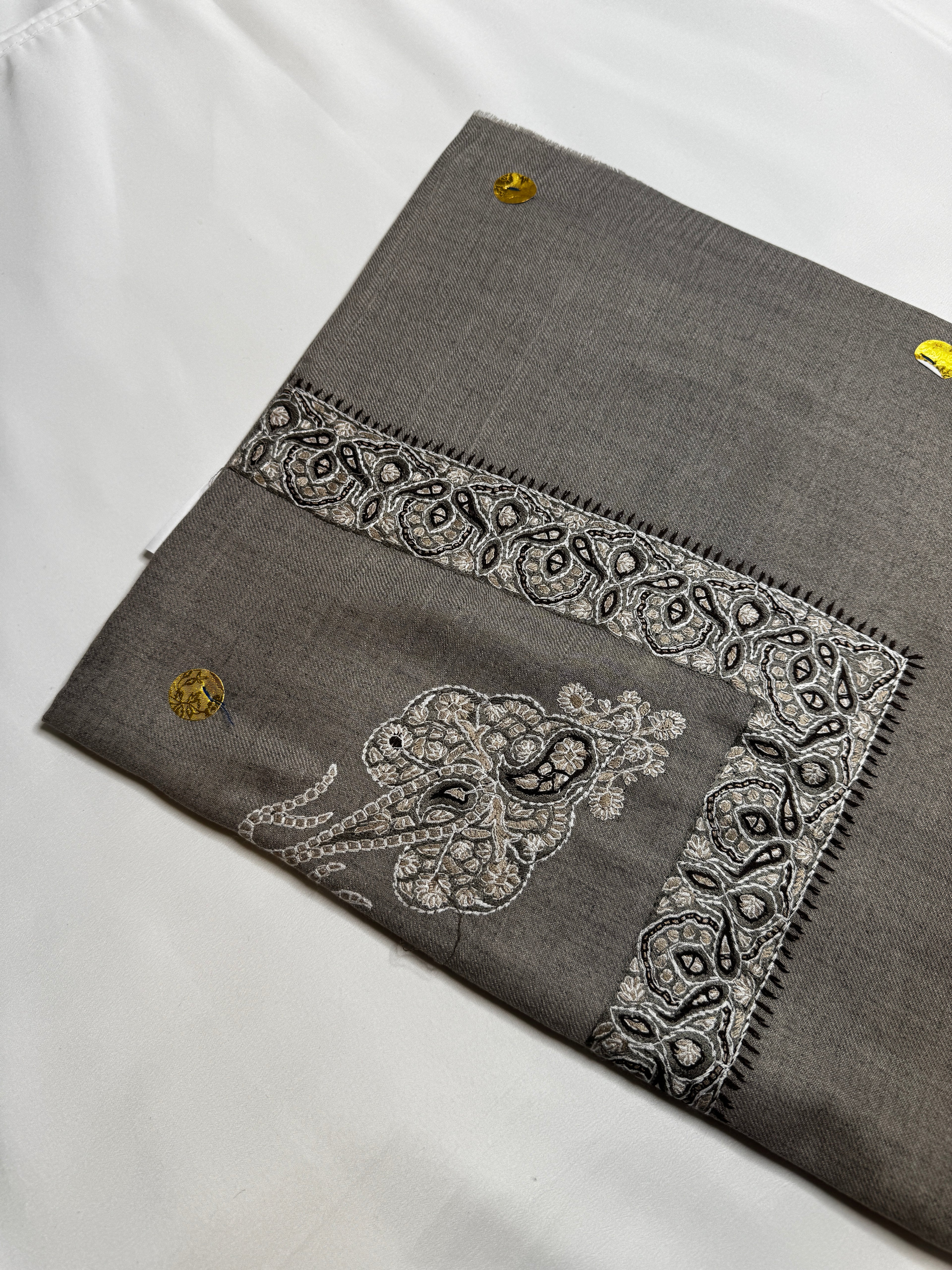 Luxury Grey Yemeni Shemagh