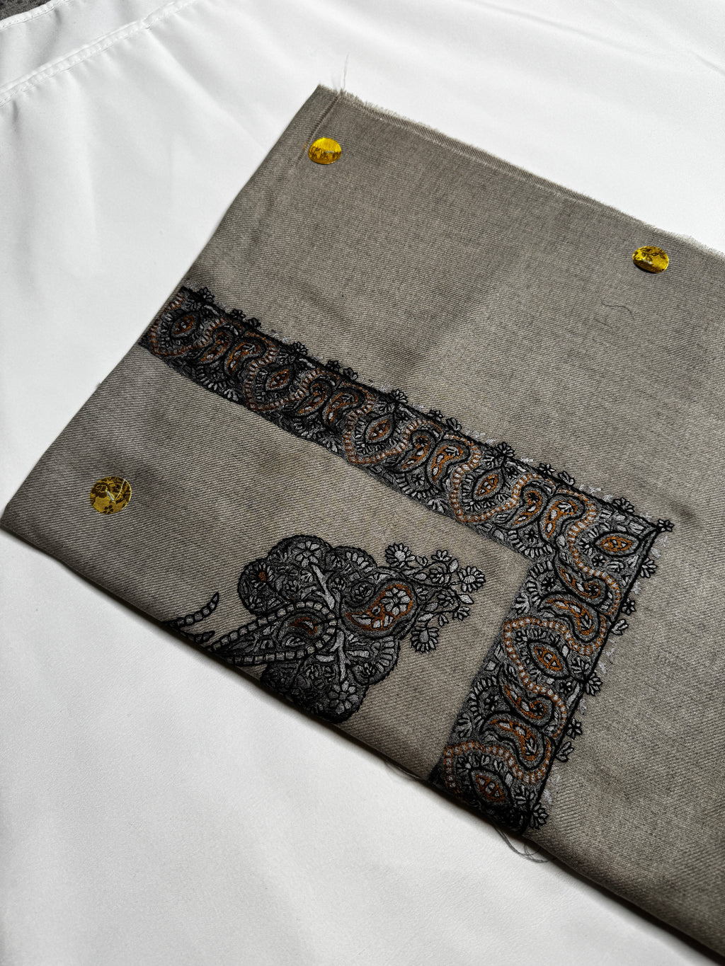 Luxury Grey Yemeni Shemagh