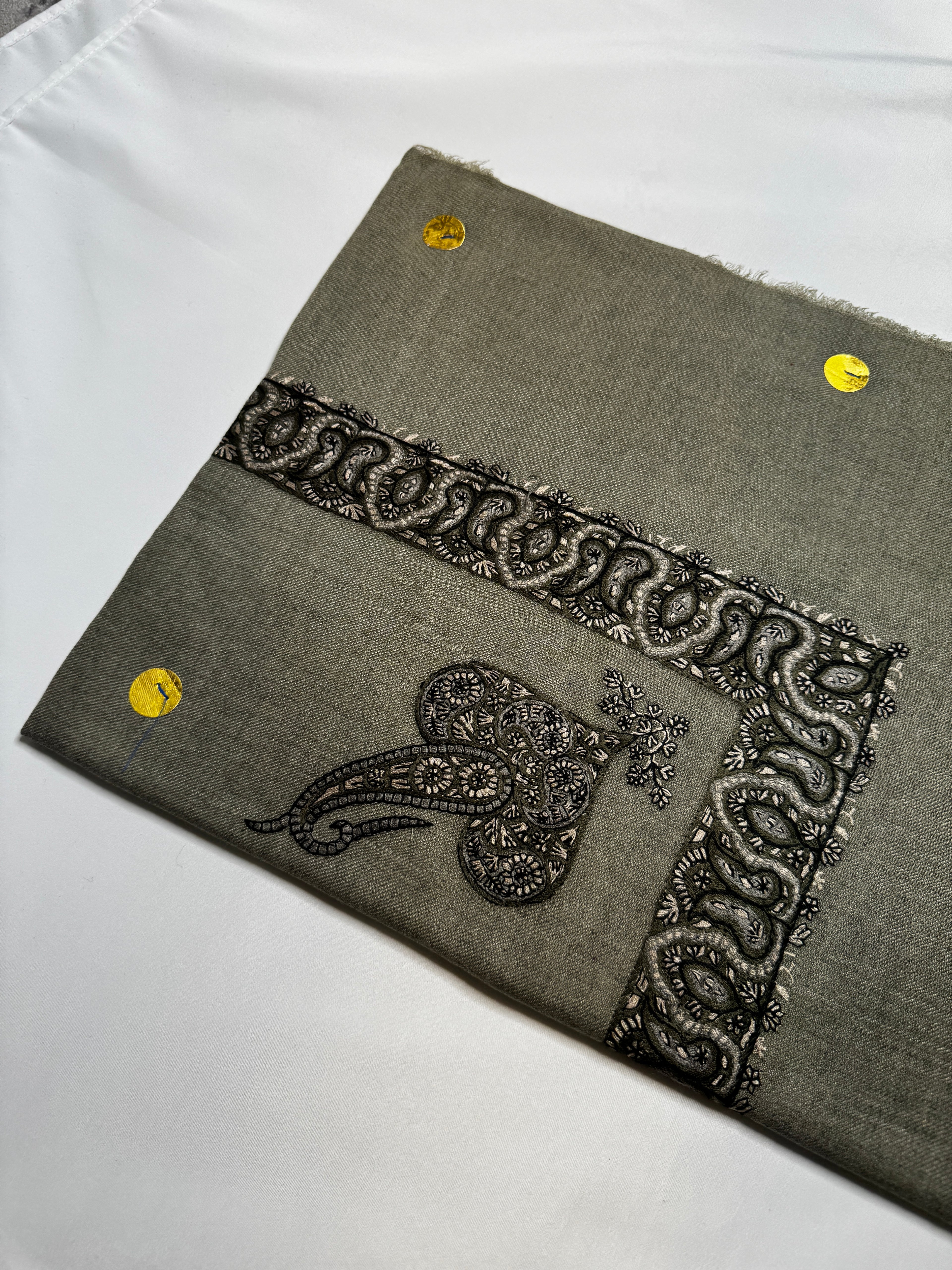 Luxury Khaki Yemeni Shemagh