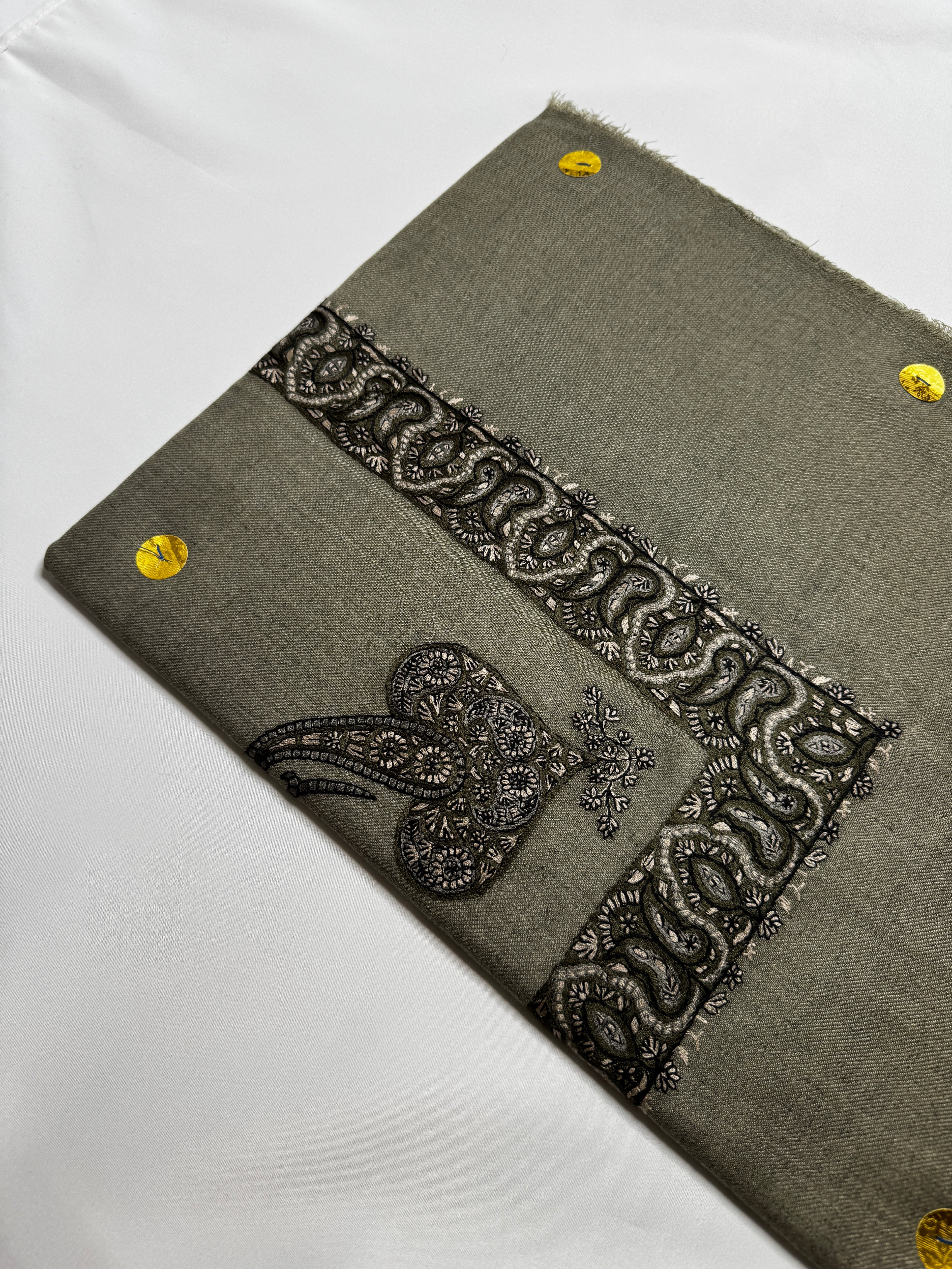 Luxury Khaki Yemeni Shemagh