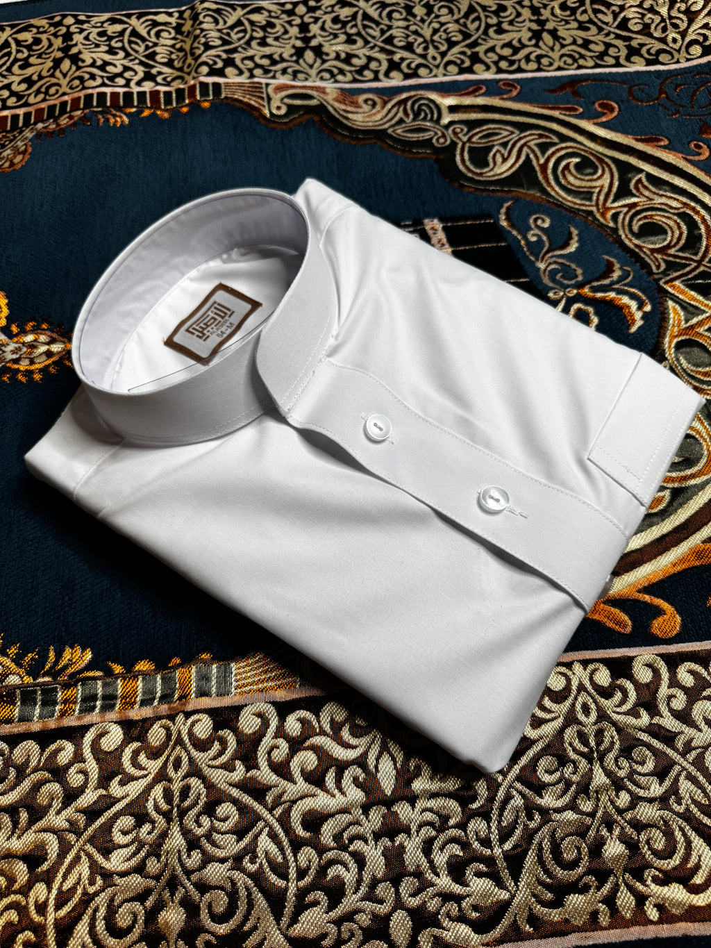Premium White Saudi Collared Thobe